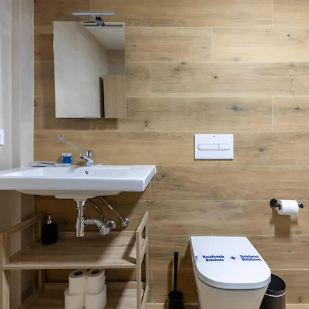 Travel Habitat Sant Isidre Valenza